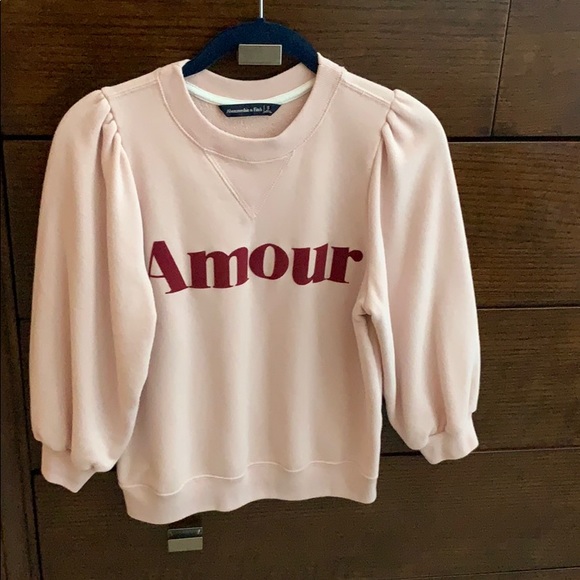 Abercrombie & Fitch Tops - Abercrombie sweatshirt